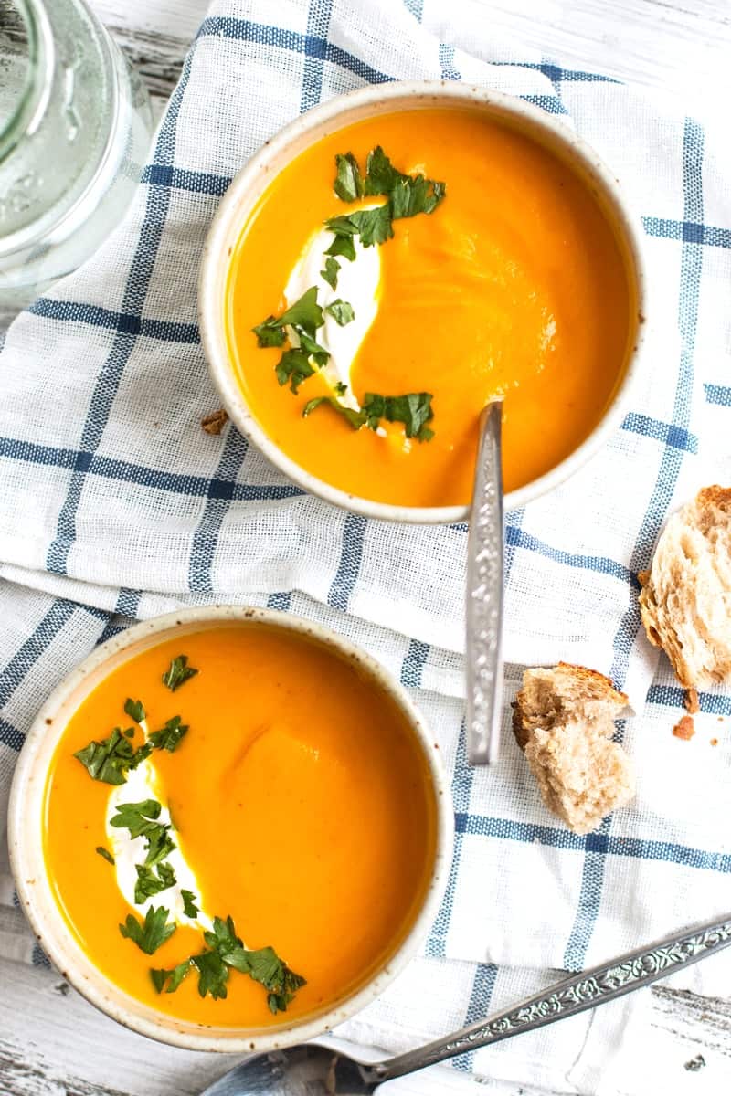 Thai Spiced Carrot Soup | savorynothings.com