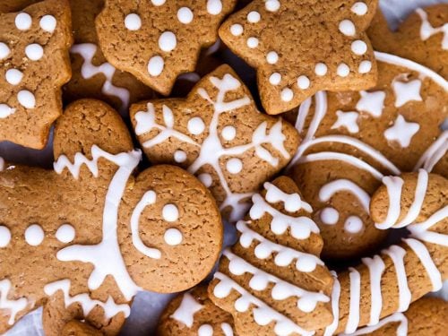 https://www.savorynothings.com/wp-content/uploads/2014/11/gingerbread-cookies-image-hero-500x375.jpg