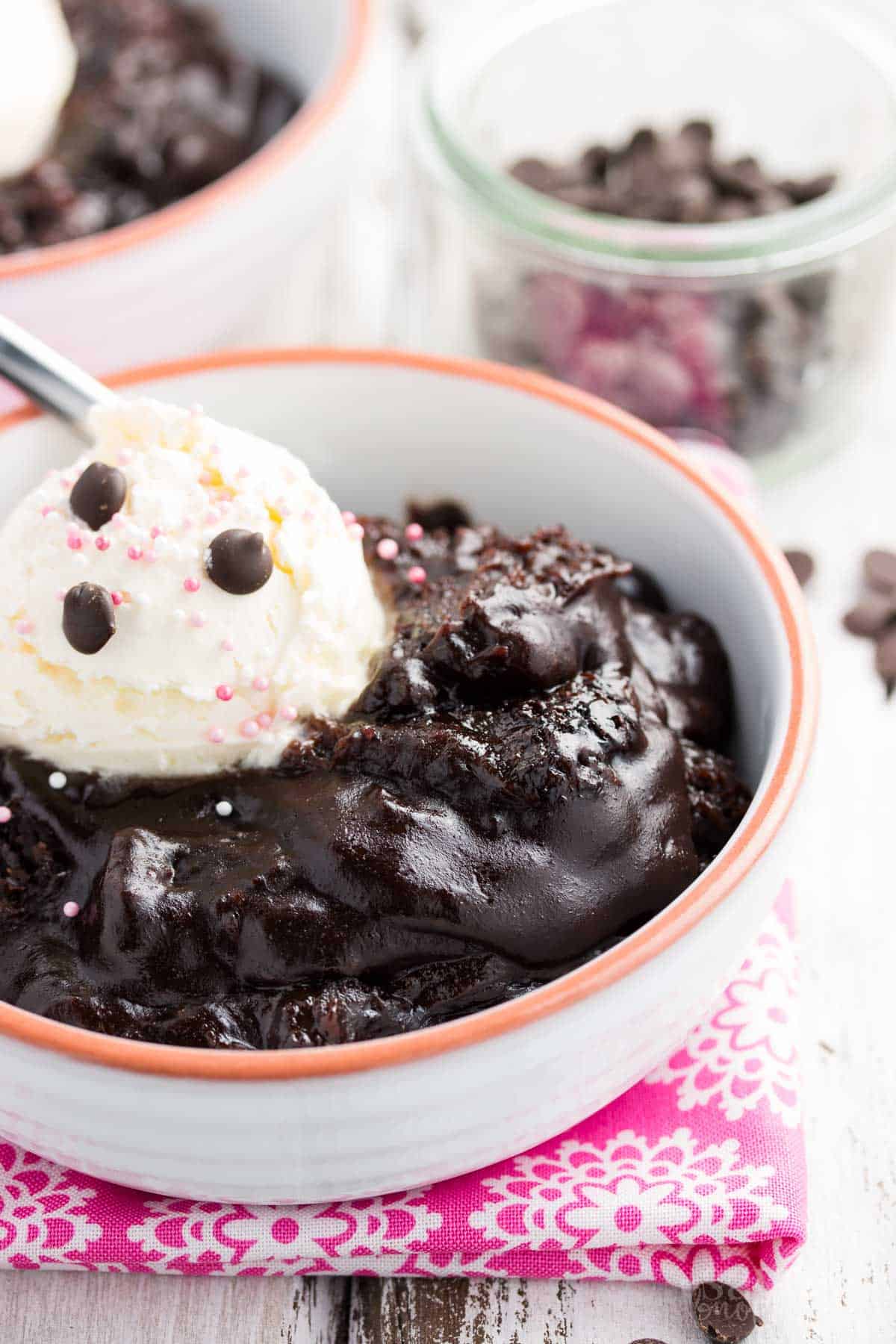No Bowl Slow Cooker Chocolate Pudding Cake Recipe