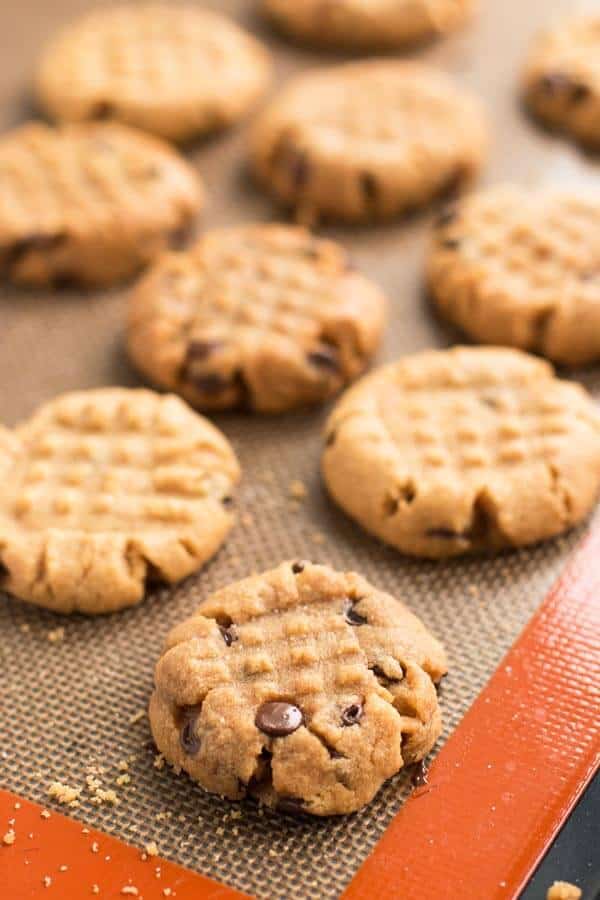 These 4 ingredient peanut butter cookies are a quick and easy way to enjoy homemade cookies! Just mix, shape and bake - no chilling required!