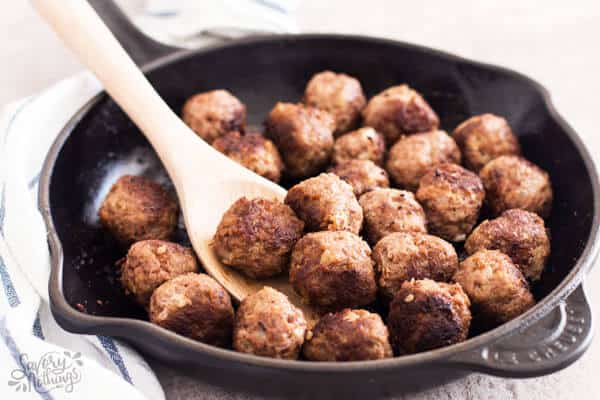  Finished meatballs in skillet.