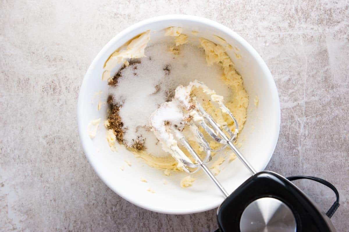 wet ingredients for cookies in bowl