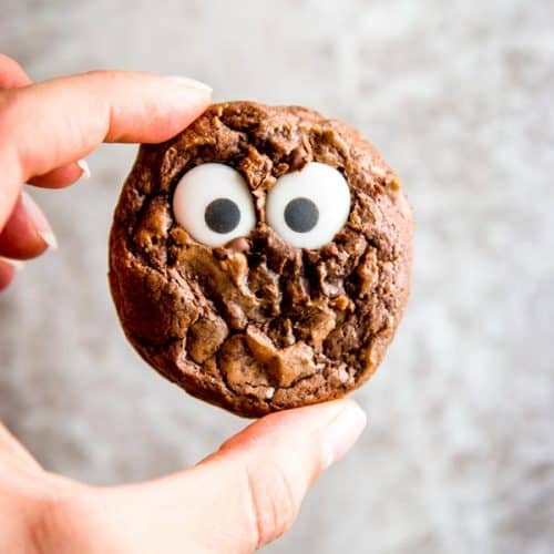googly eye cookies image 3