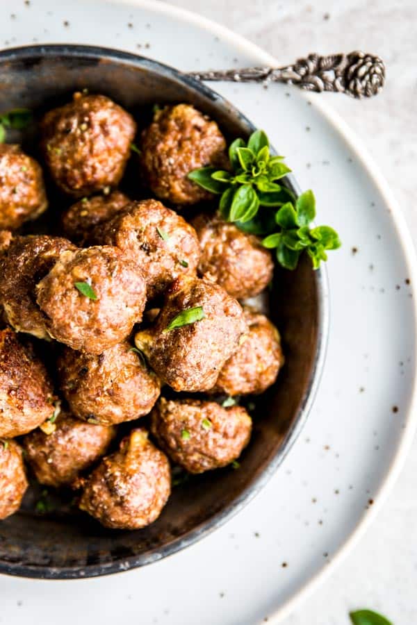 Oven baked meatballs are juicy and evenly browned!