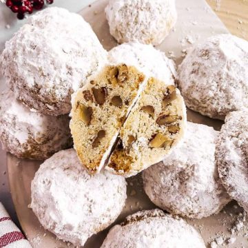 cropped-pecan-snowball-cookies-image-8-1.jpg
