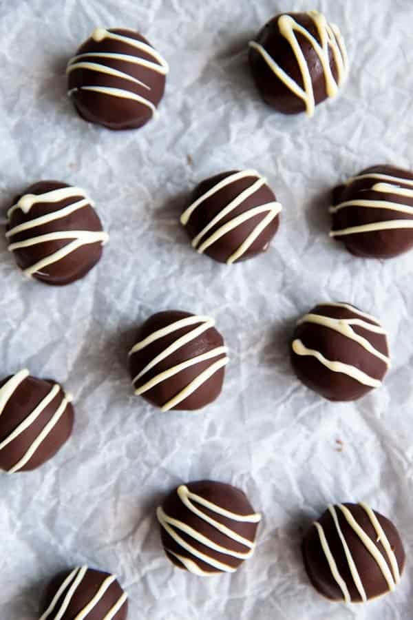 oreo balls on a parchment paper