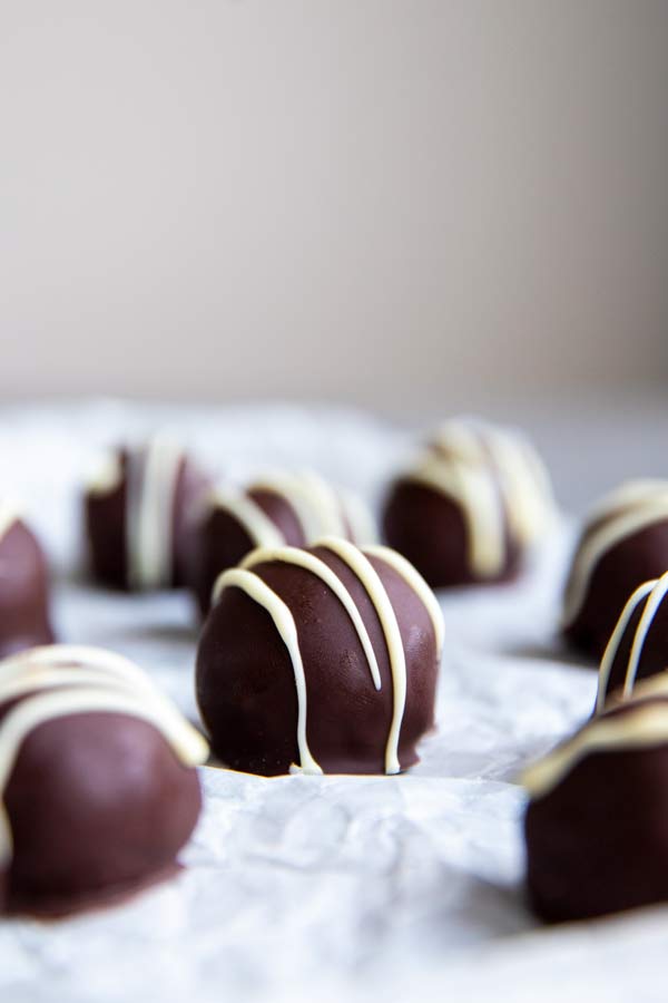 oreo ball with white chocolate decorations