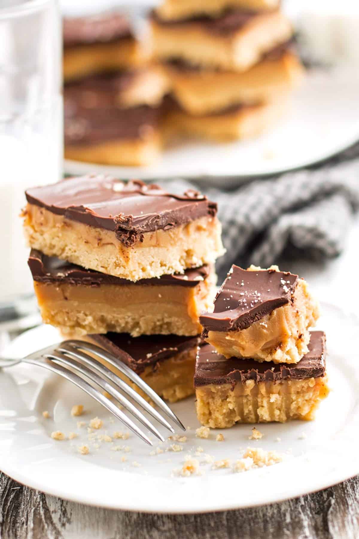 white plate with fork and shortbread bars