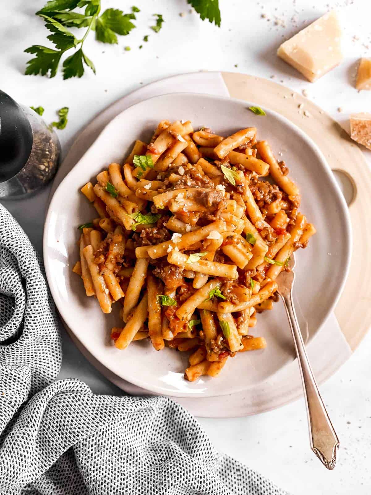 plate with baked ziti