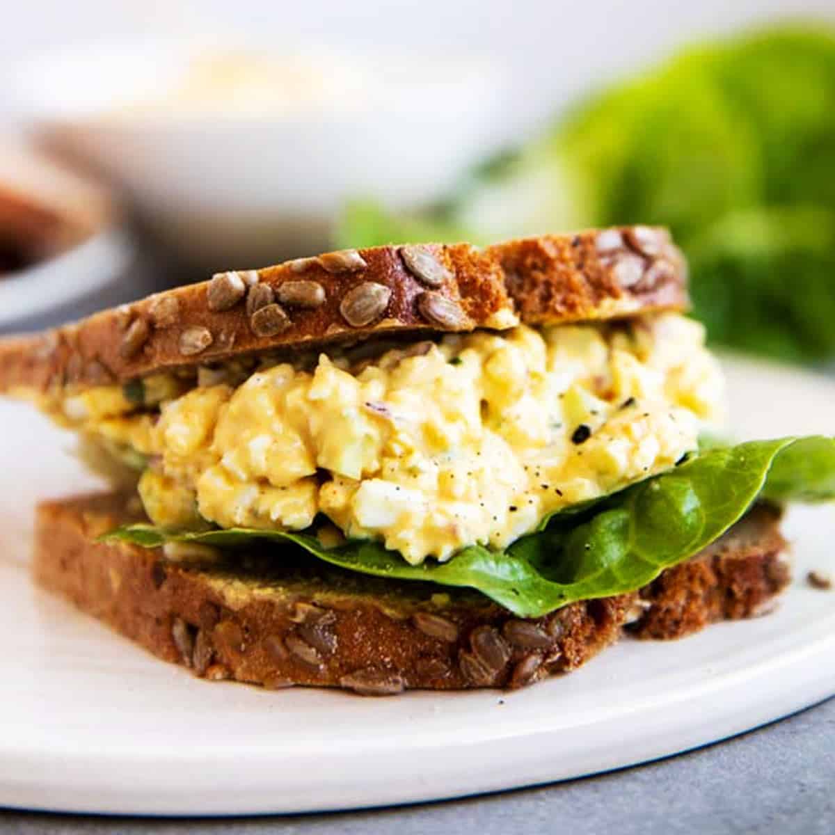 Healthy Egg Salad {Greek Yogurt Recipe} - FeelGoodFoodie