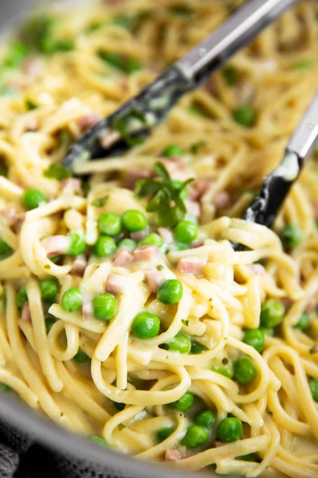 One Pot Ham and Pea Pasta [Recipe with Step Video]