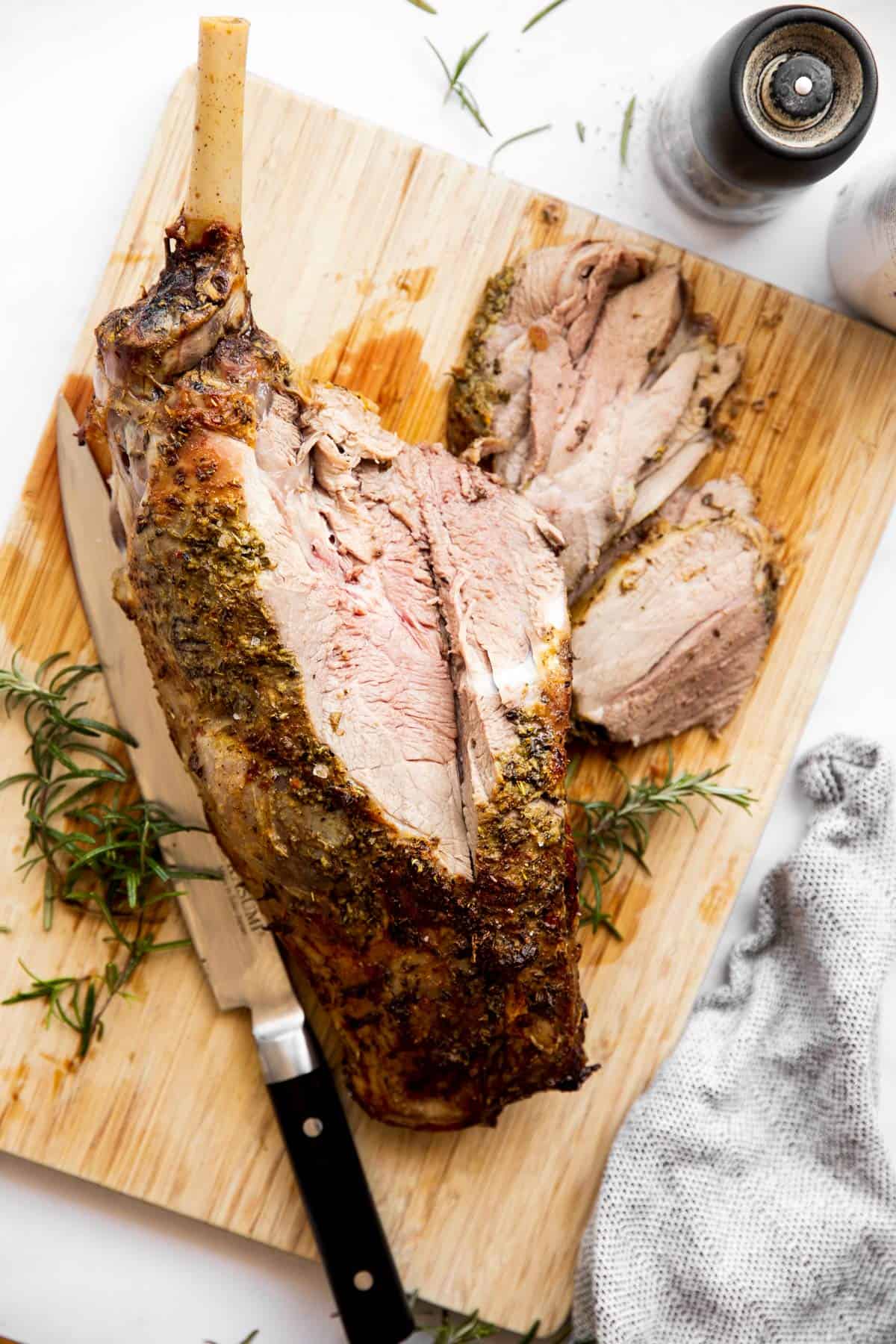 top down view on a sliced leg of lamb