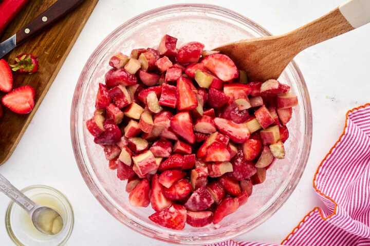preparing filling for strawberry rhubarb crisp