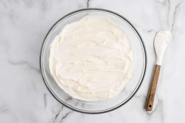 finished cream mixture of icebox cake