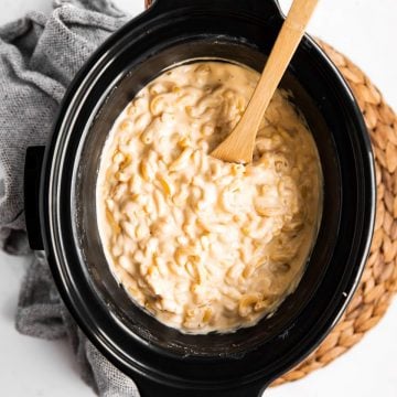 overhead view of macaroni and cheese in a black crock