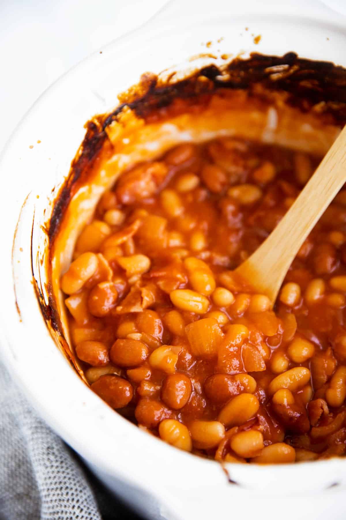 crock with baked beans