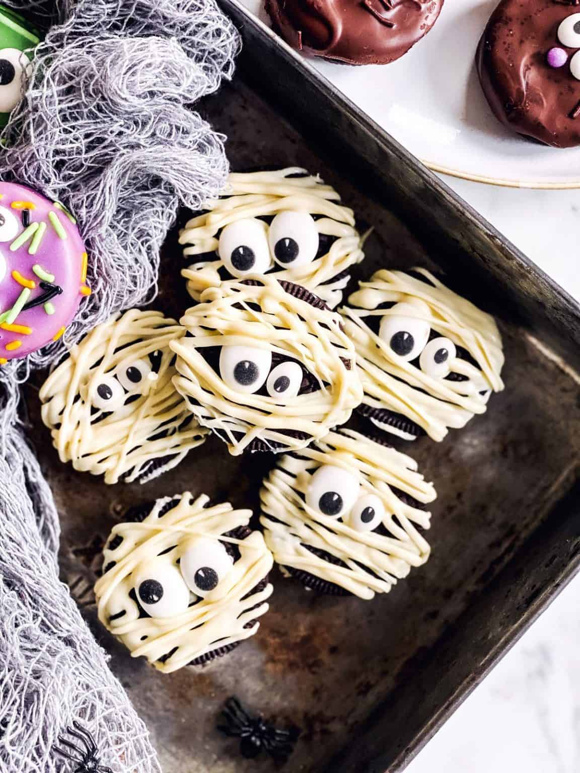 Mummy Wrapped Oreos