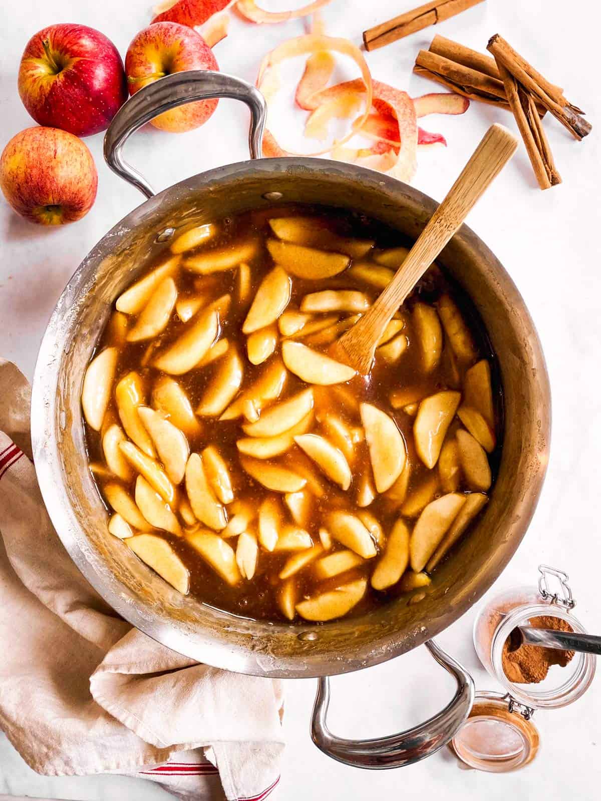 overhead view of skillet with apple filling