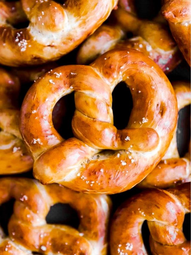 How to Make German Soft Pretzels