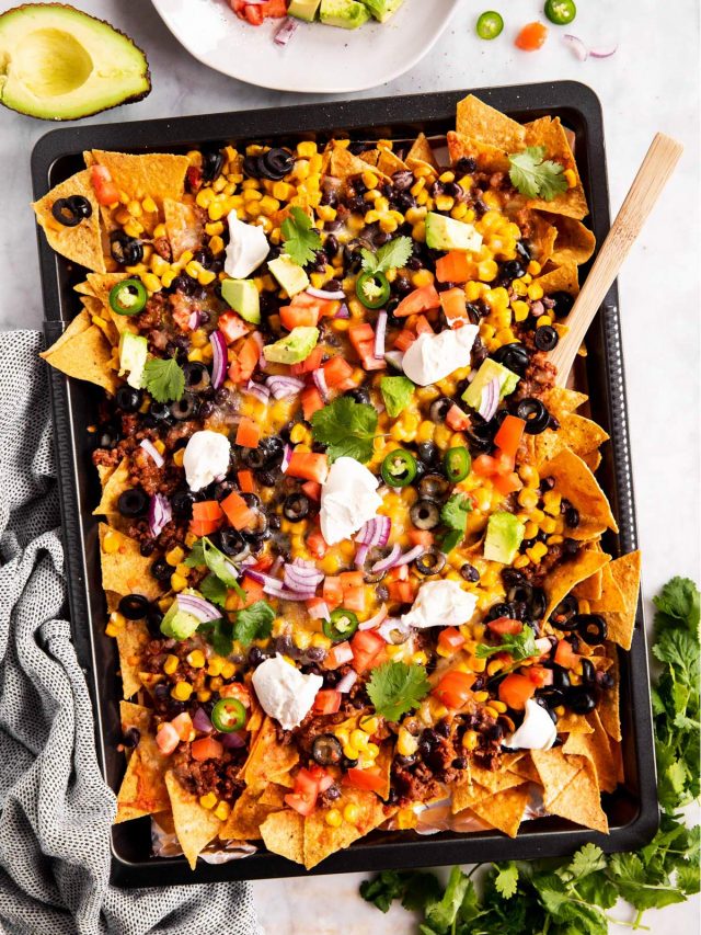 How to Make Sheet Pan Nachos