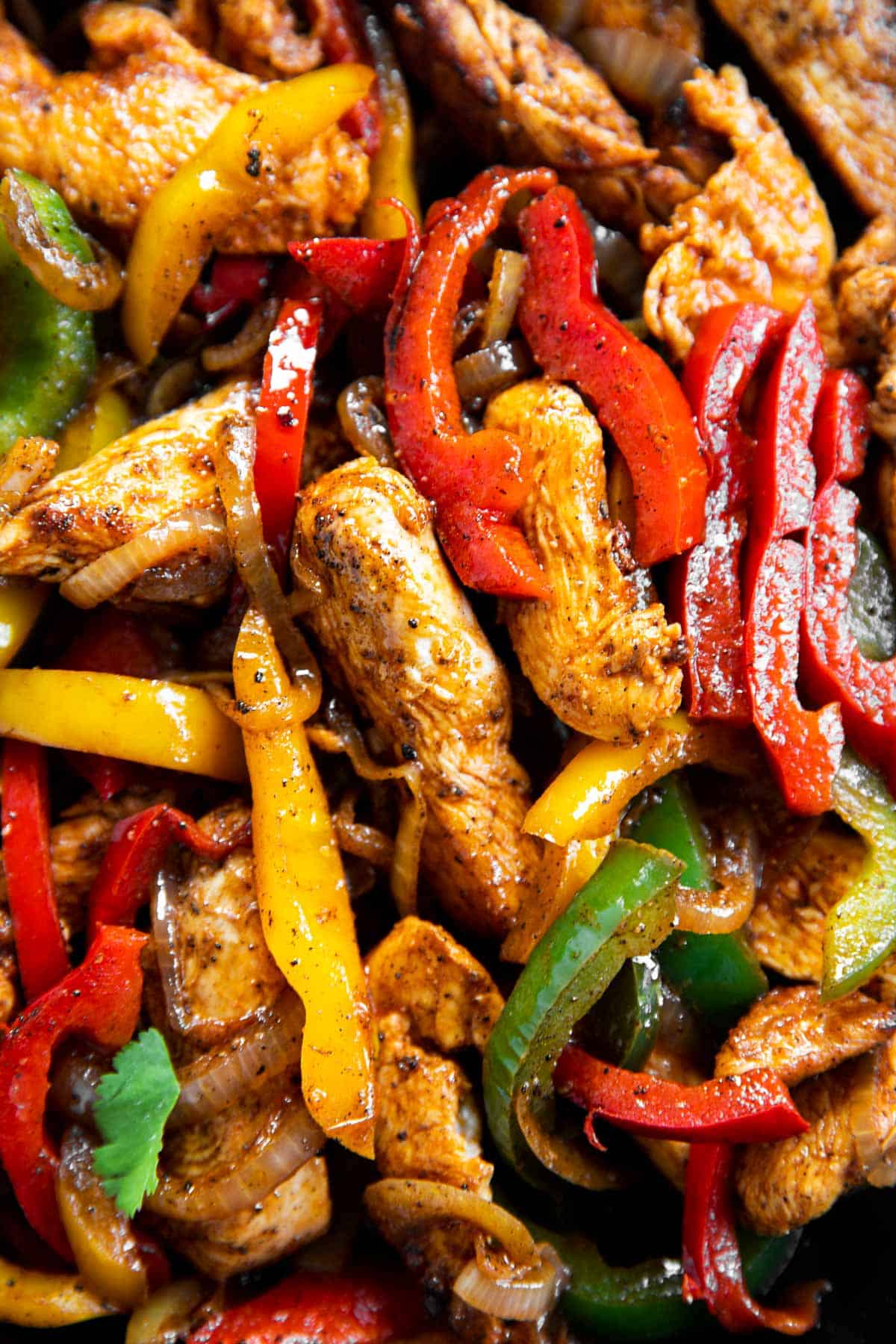 close up photo of chicken fajita filling