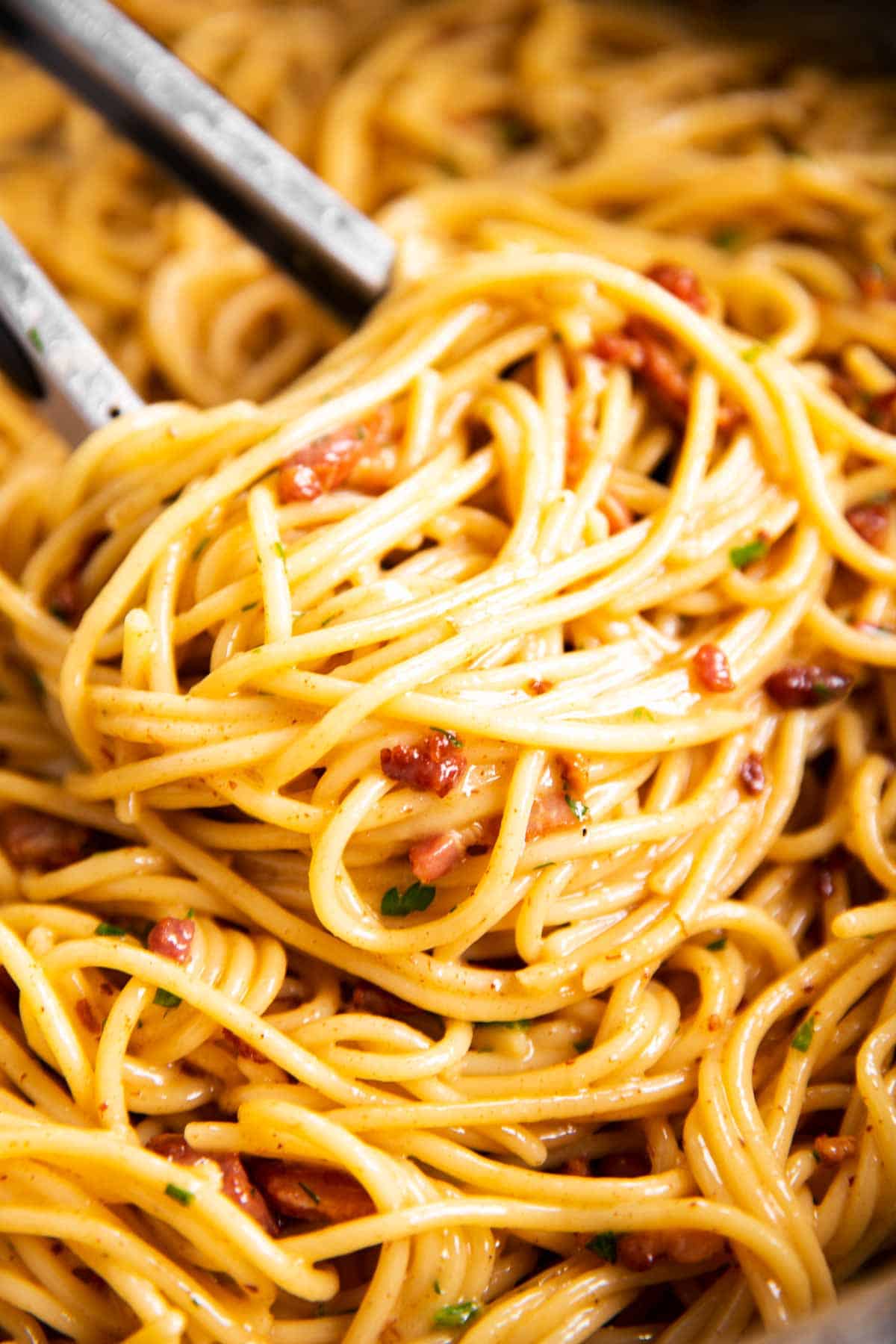 close up photo of spaghetti carbonara