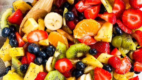 Classic Fresh Fruit Salad Recipe - Savory Nothings