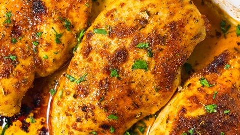 https://www.savorynothings.com/wp-content/uploads/2022/01/baked-chicken-breast-recipe-image-sq-480x270.jpg