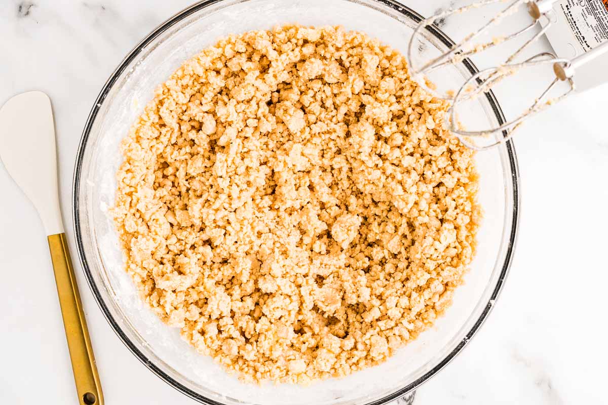 Scraggly looking sugar cookie dough.