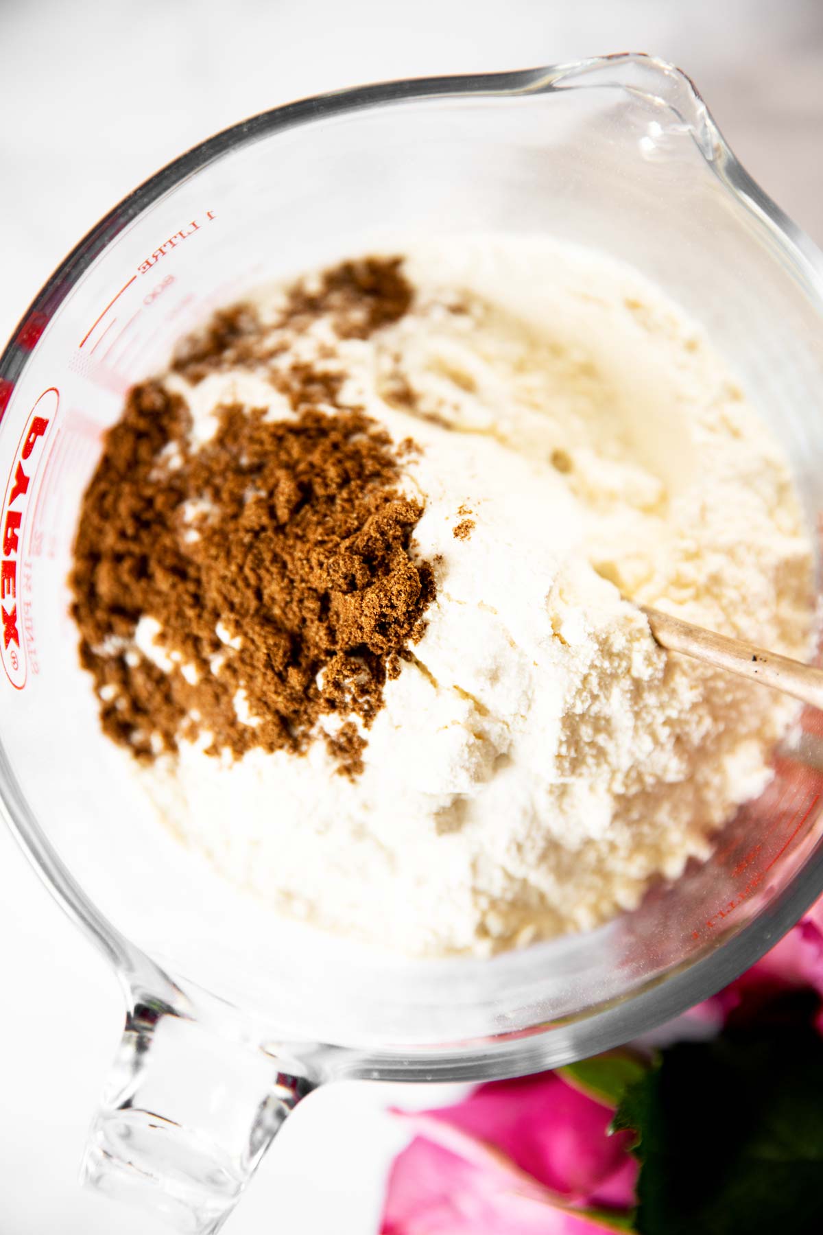 glass bowl with dry ingredients