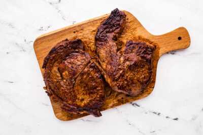 Perfect Pan Seared Steak Recipe - Savory Nothings