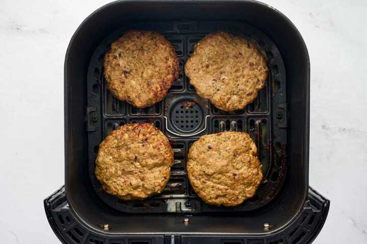 turkey burgers in air fryer basket