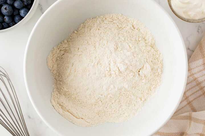 dry ingredients for sour cream blueberry muffins