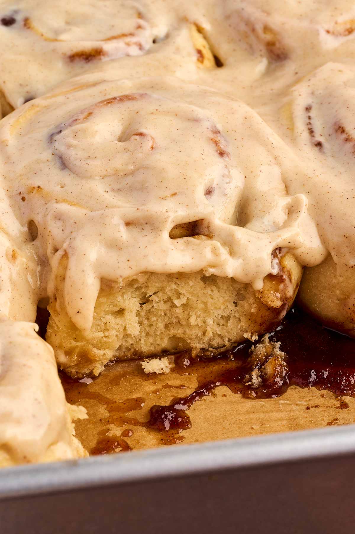 Fluffy and yummy apple butter cinnamon rolls.