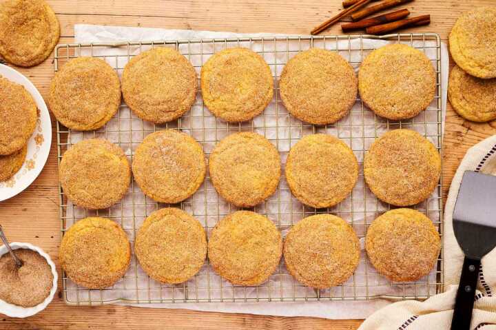 cooling snickerdoodle cookies on a wire rack