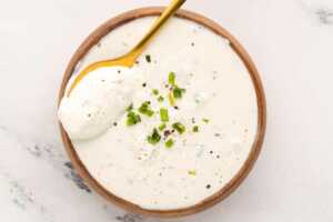 serving horseradish sauce