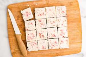cutting peppermint bark