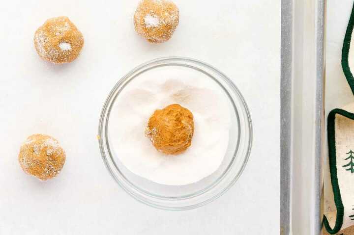 shaping molasses cookies