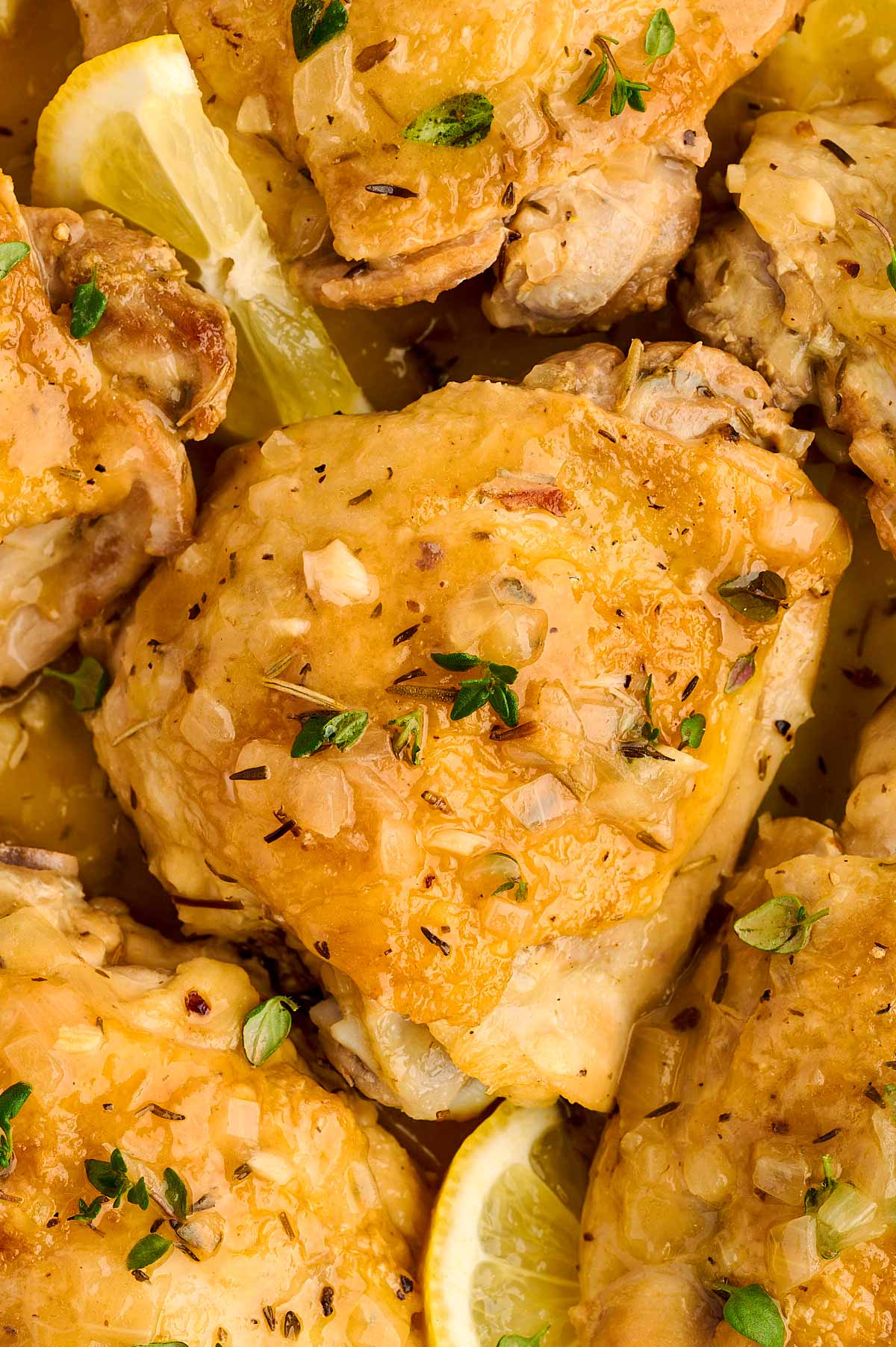 Close up photo of lemon chicken thighs.