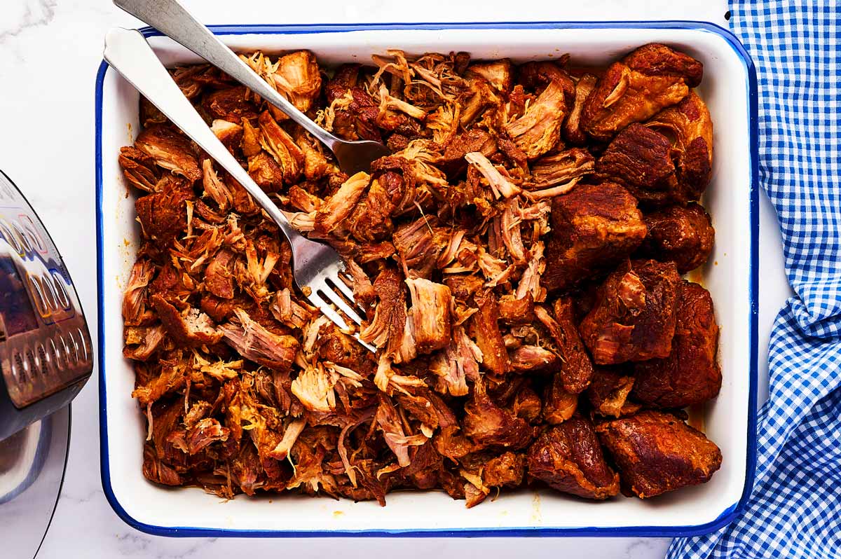 Pulled Pork in an enamel dish.