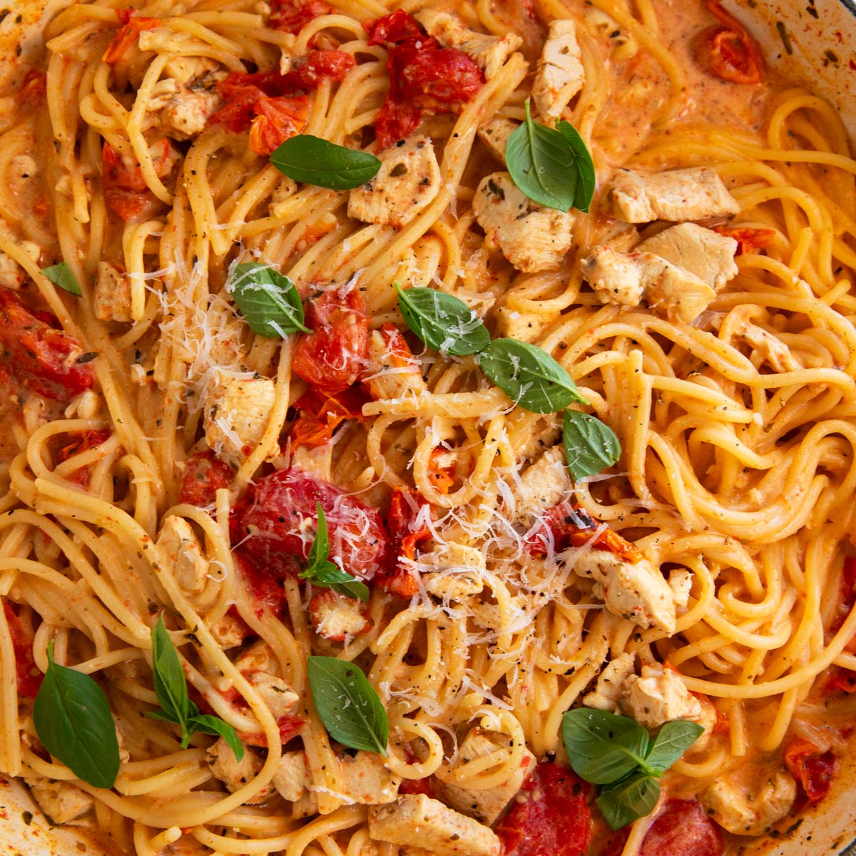 Cherry Tomato Chicken Pasta